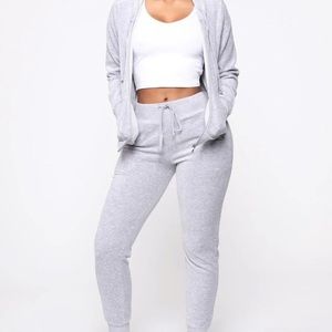 Fashion nova og trendsetter velour set